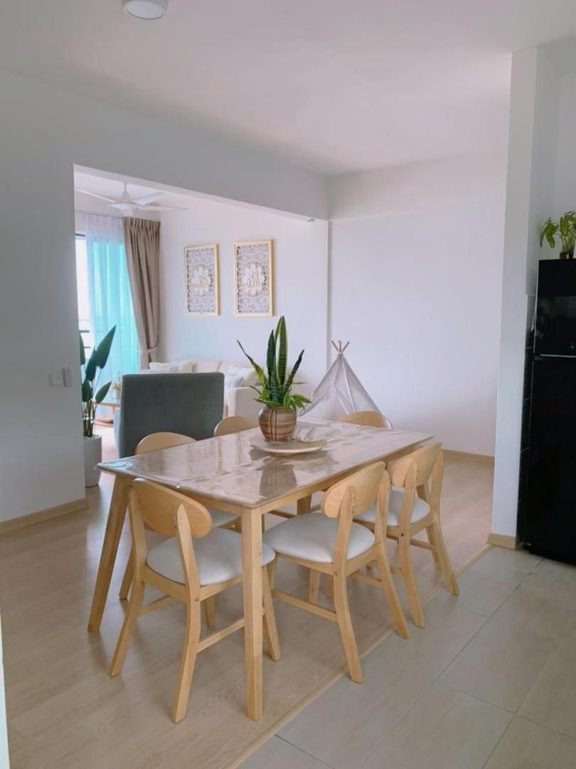Pantai Puteri Melaka - Seaview 2 Bedroom Tanjung Kling Экстерьер фото