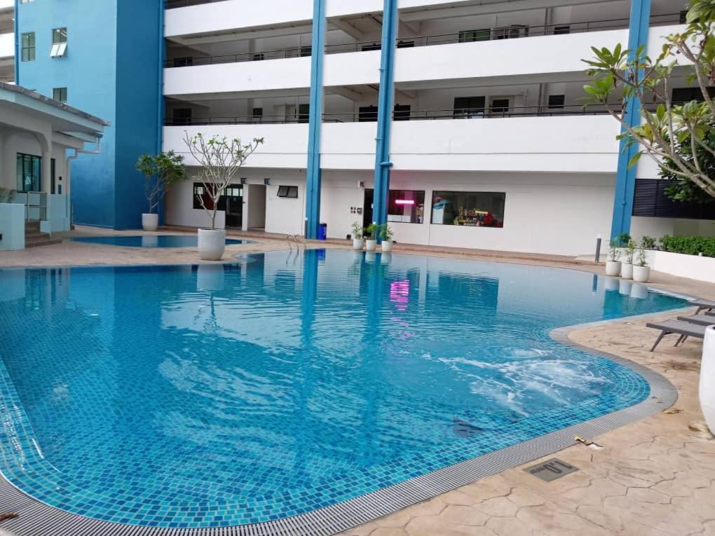 Pantai Puteri Melaka - Seaview 2 Bedroom Tanjung Kling Экстерьер фото